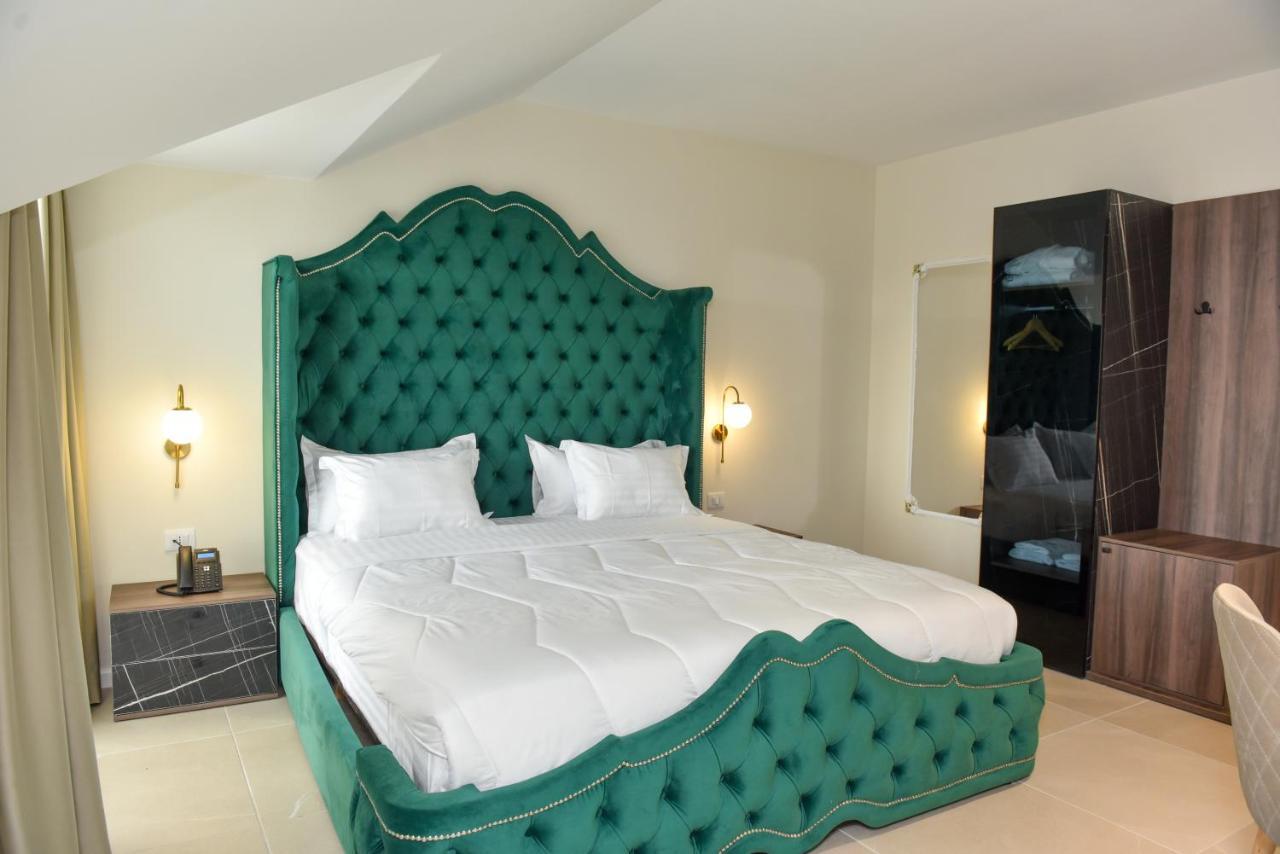 Royal Hotel Papaj
