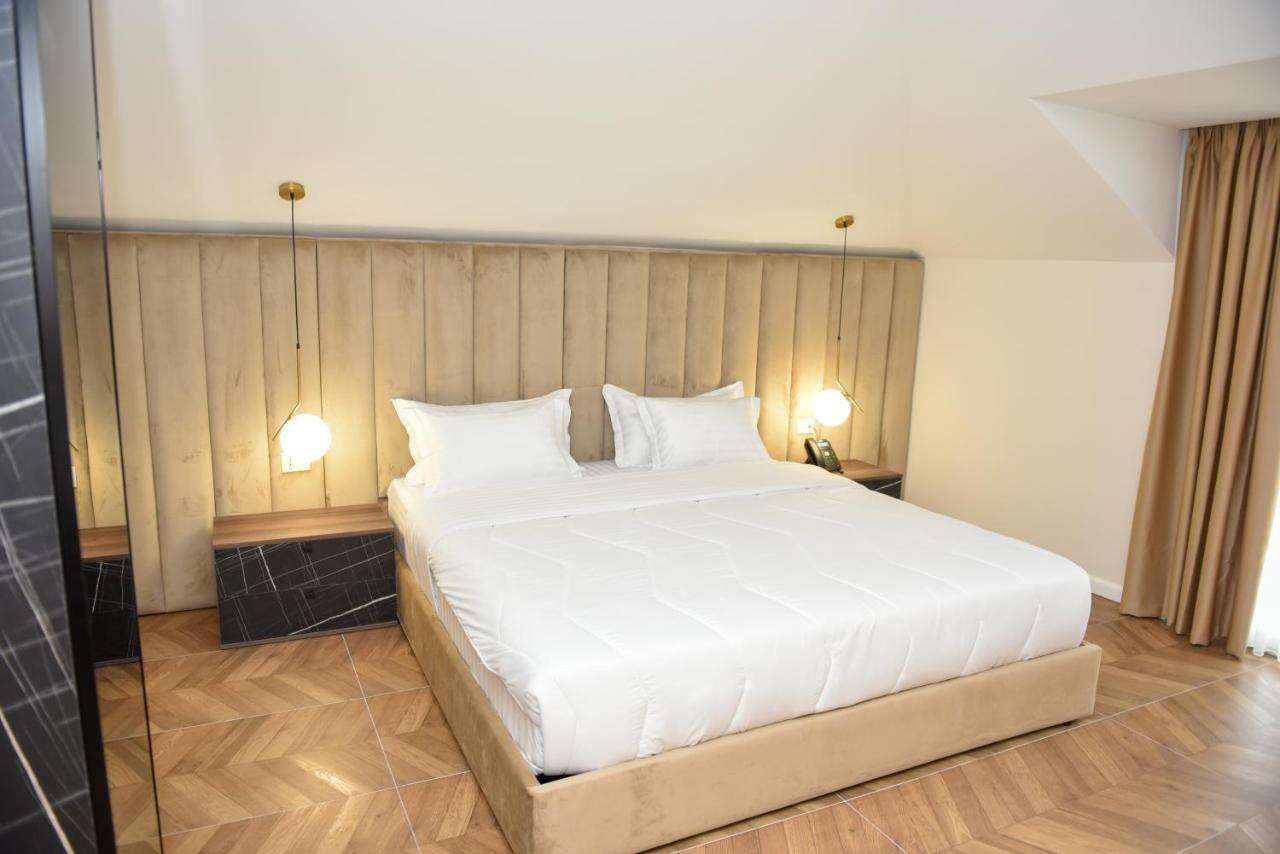 Royal Hotel Papaj